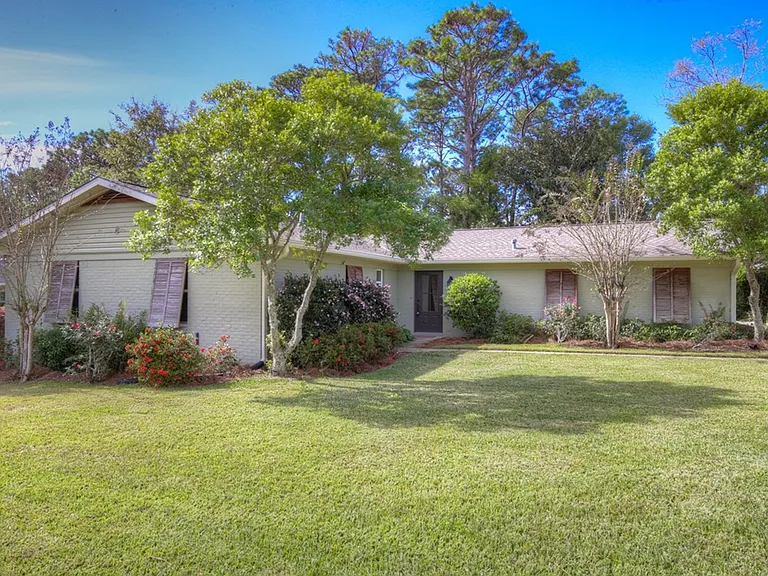 505 Evergreen St — Photo 1