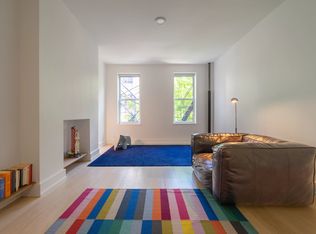 616 E 9th St APT 3W, New York, NY 10009