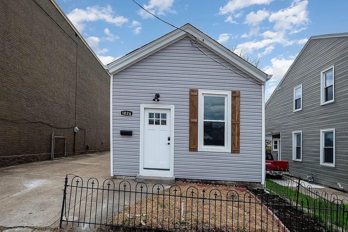 Building Photo - 1026 Orchard St