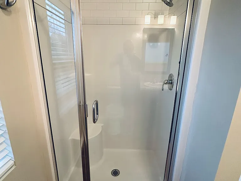 3272 Alexandria Dr — Photo 36