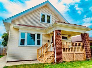 1109 Walton Ave, Racine, WI 53402