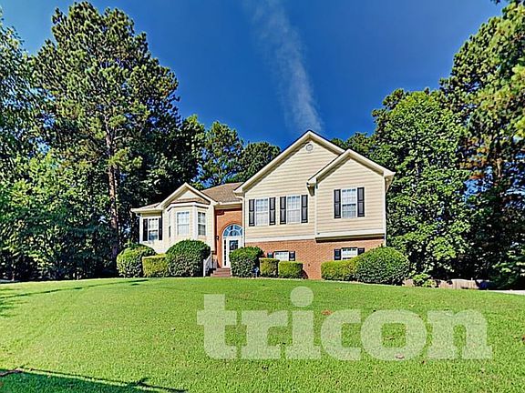 2nd image of 3385 Newberry Ln