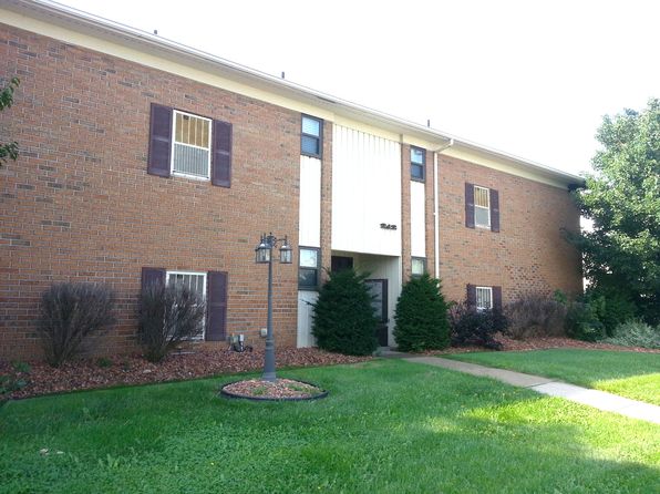 212 E Elmwood Ave APT 102