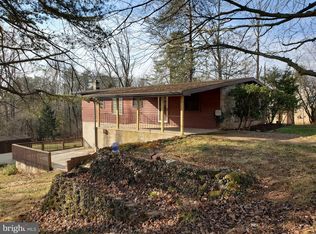 40 Spruce Ave, Birdsboro, PA 19508