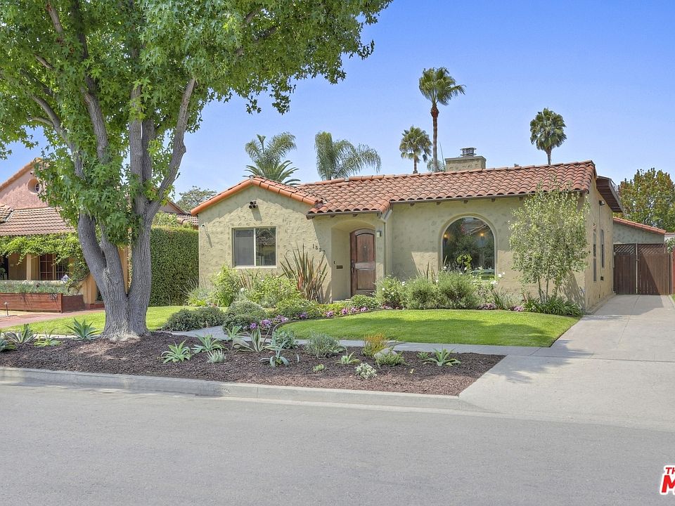 1st image of 1523 Stearns Dr