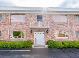 400 S Cypress Rd APT 402, Pompano Beach, FL 33060