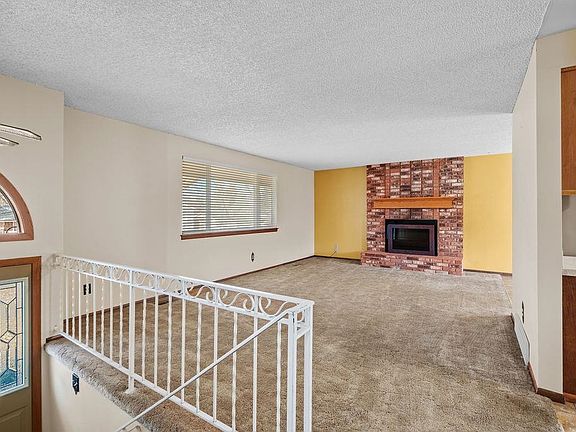 4th image of 118 N Mitchell Dr