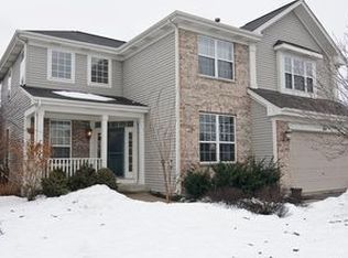 69 Highland Rd, Grayslake, IL 60030