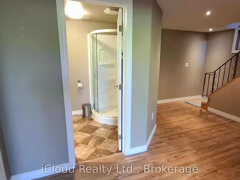 481 24th St W — Photo 17