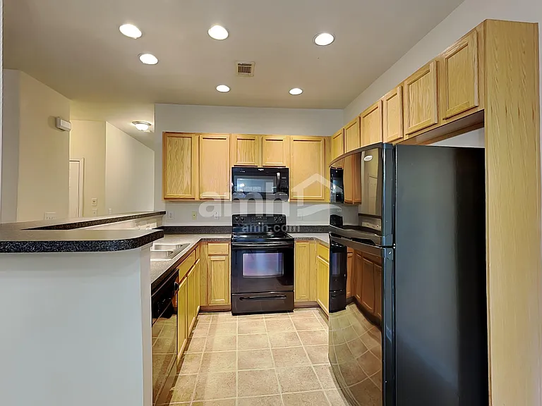 3198 Cedar Glade Ln — Photo 3