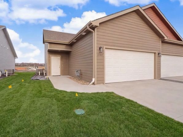 2747 Amelia Ln