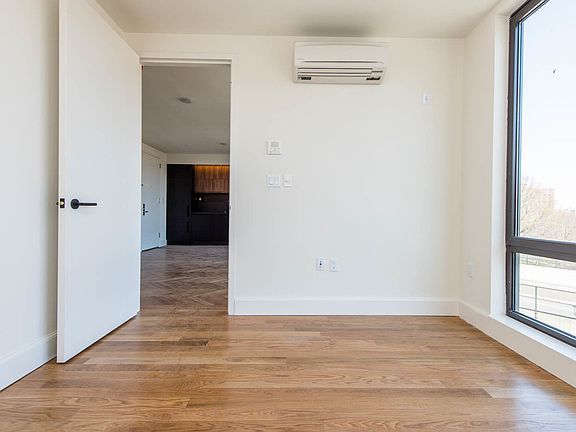 3rd image of 1 Duffield St #343