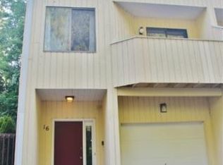 1140 Hope St APT 1, Stamford, CT 06907