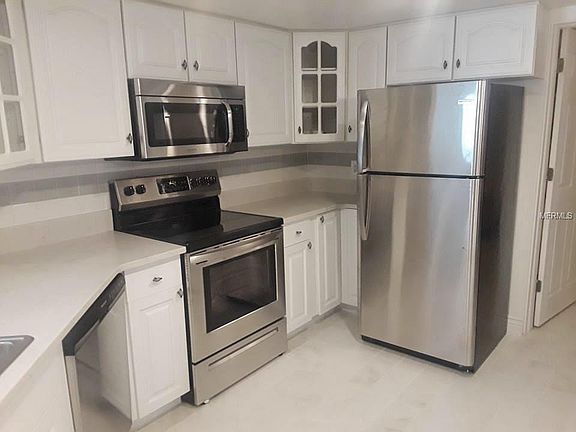 3rd image of 8214 Westridge Dr