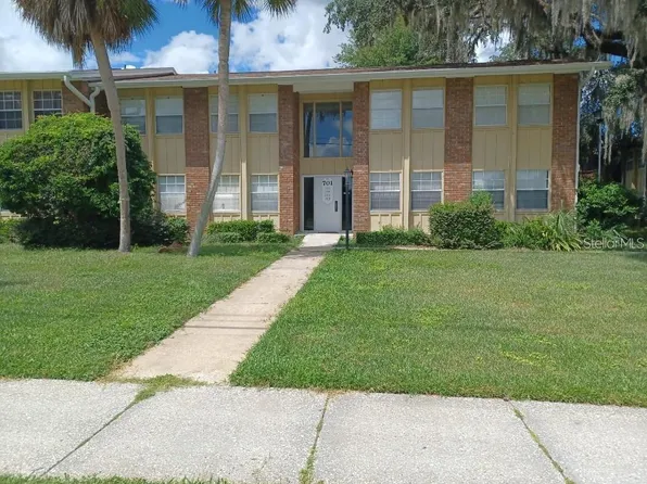 701 Perkins St APT 203, Leesburg, FL 34748