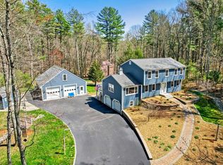 22 Cider Mill Ln, Upton, MA 01568