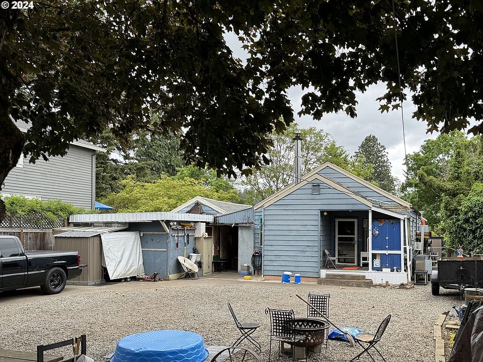 2nd image of 2124 NE 79th Ave