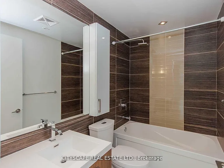 39 Sherbourne St #703 — Photo 11