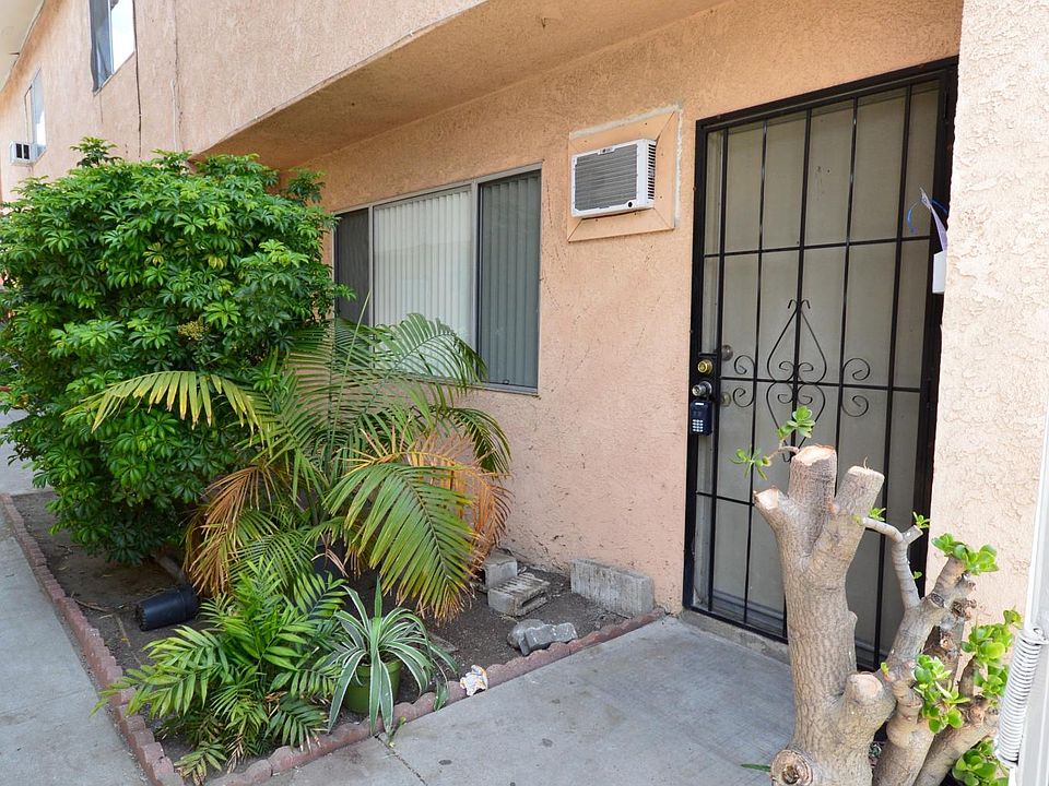 1st image of 14328 Corby Ave APT 1