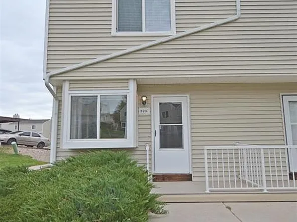 3237 Vail Pass Dr, Colorado Springs, CO 80917