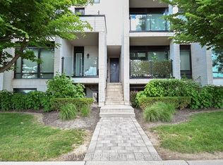 138 Widdicombe Hill Blvd #710, Toronto, ON M9R 0A9