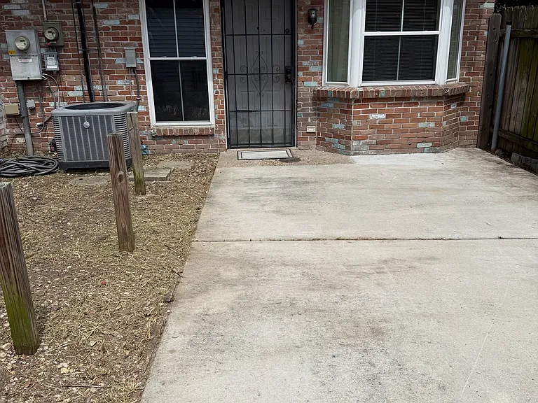4335 Woodland Dr — Photo 14