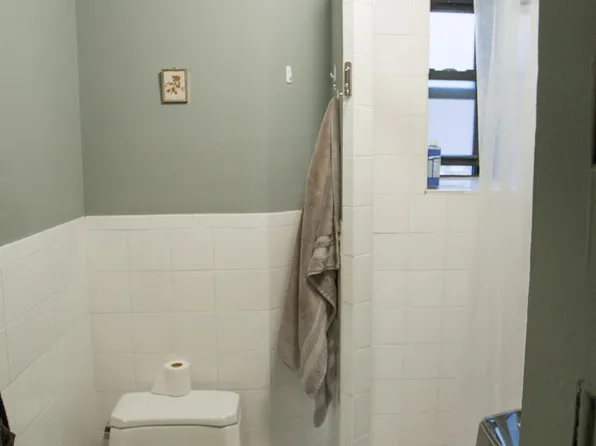 184 Clinton Avenue image 15 of 17