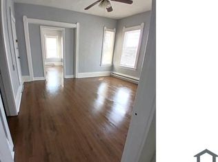 667 Southbridge St APT 2, Worcester, MA 01610