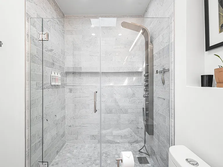 456 Bainbridge St #2 — Photo 37