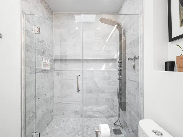 456 Bainbridge Street image 35 of 40