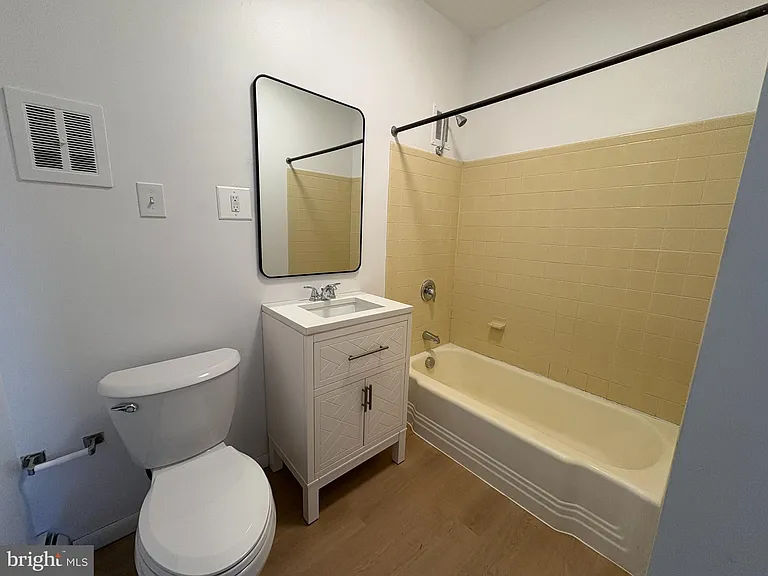 1370 Hornberger Ave #A — Photo 6