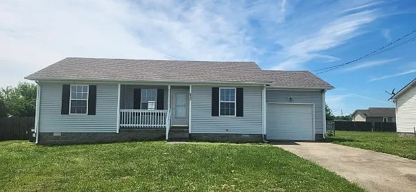 823 Stableford Rd — Photo 1
