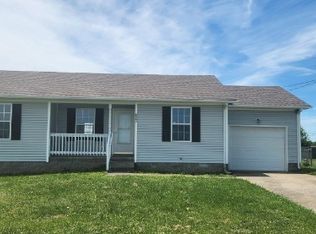823 Stableford Rd, Oak Grove, KY 42262