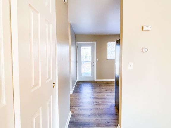 5th image of 1105 Catalpa Cir