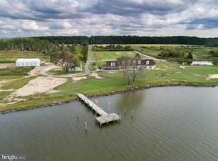 1542 Town Point Rd, Cambridge, MD 21613