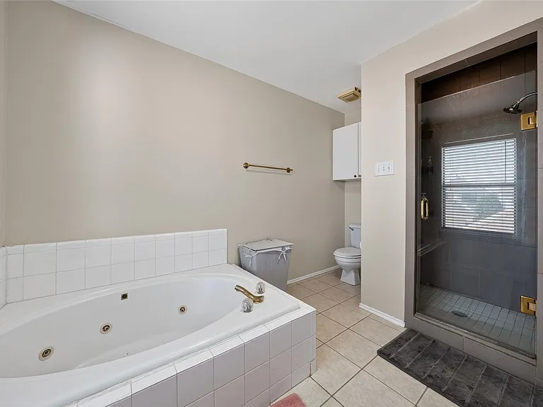 6015 Homestead Ct — Photo 15