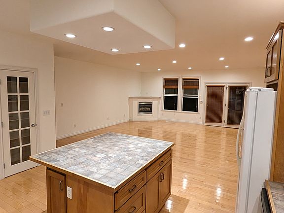 5th image of 1448 Woodfield Pl