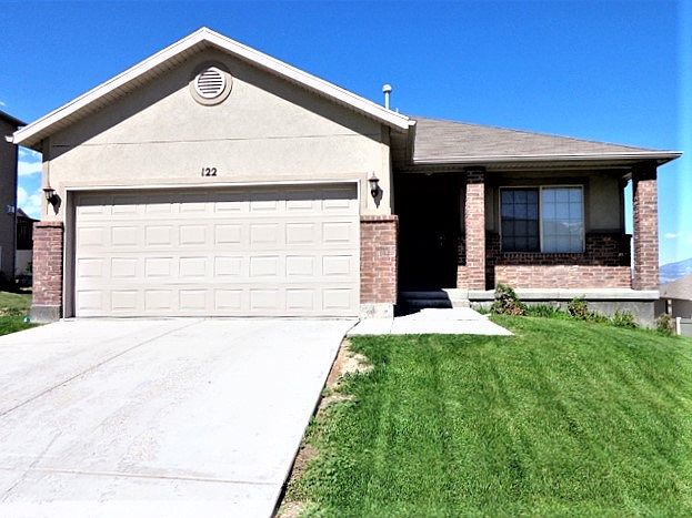 1st image of 122 W Kestrel Dr
