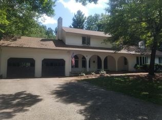 42 Bushy Ln, Rutland, MA 01543