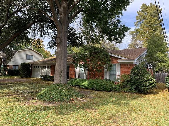 2nd image of 1305 Academy Dr