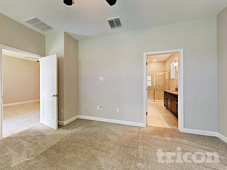 9735 Ivory Dr — Photo 36