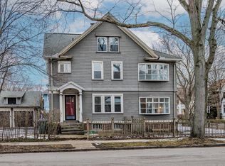 946 Harvard St, Rochester, NY 14610