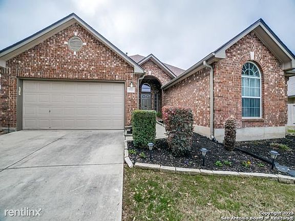 3rd image of 1787 Oakmont Cir