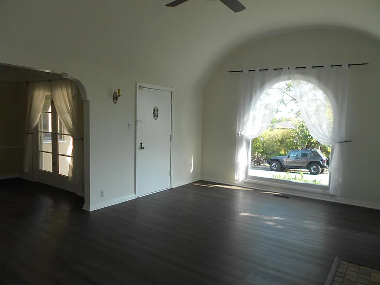 9139 W 25th St — Photo 4