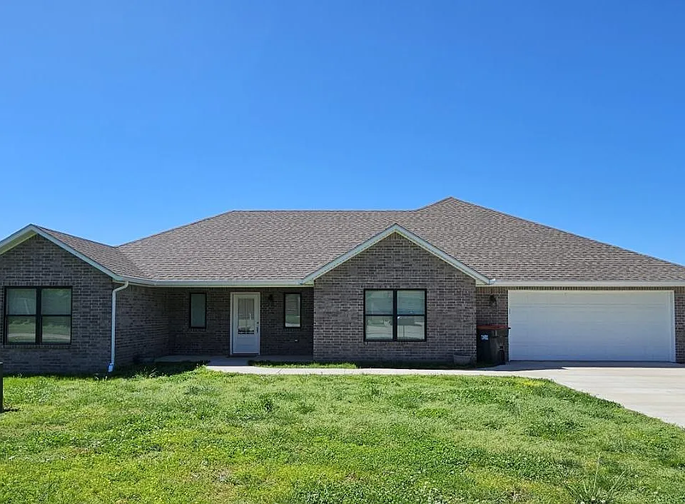 2300 Estates Dr