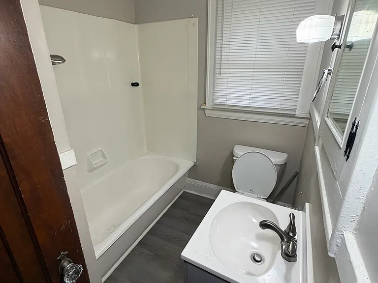598 Blaine Ave #2 — Photo 5