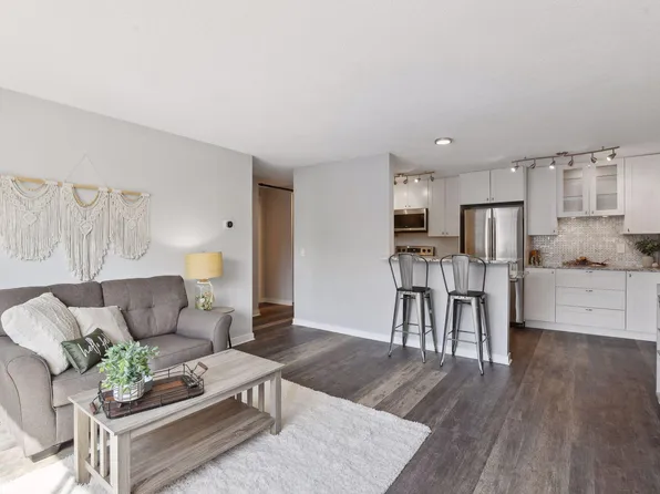2446 Aldrich Ave S APT 203, Minneapolis, MN 55405