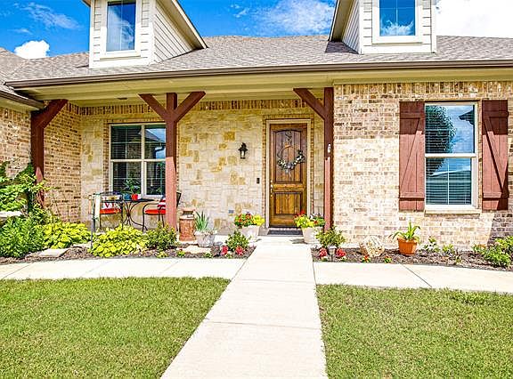 3rd image of 5086 White Pine Dr