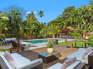 Bay Point, Miami, FL 33137