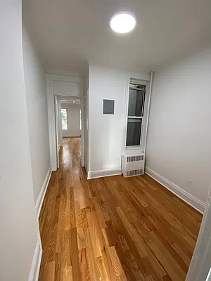 Rented by Compass | media 7